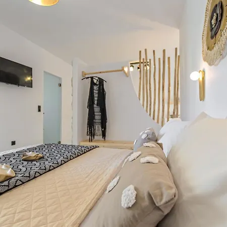 Casa Di Naxos Hotel