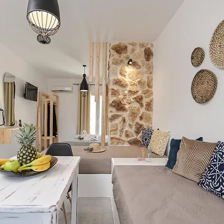 מלון Casa Di Naxos